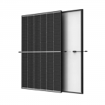 Module solare monocristaline Trina Solar Vertex S 420W cu ramă neagră - Design elegant și performanță excelentă pentru instalația ta fotovoltaică din Moldova.